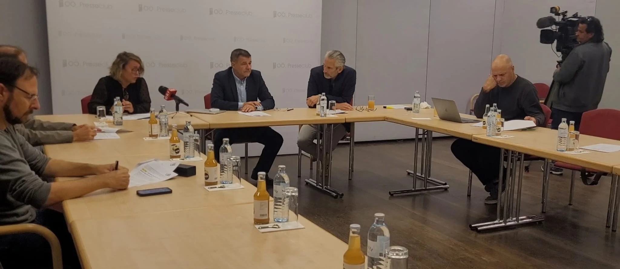 Ulis Pressekonferenz